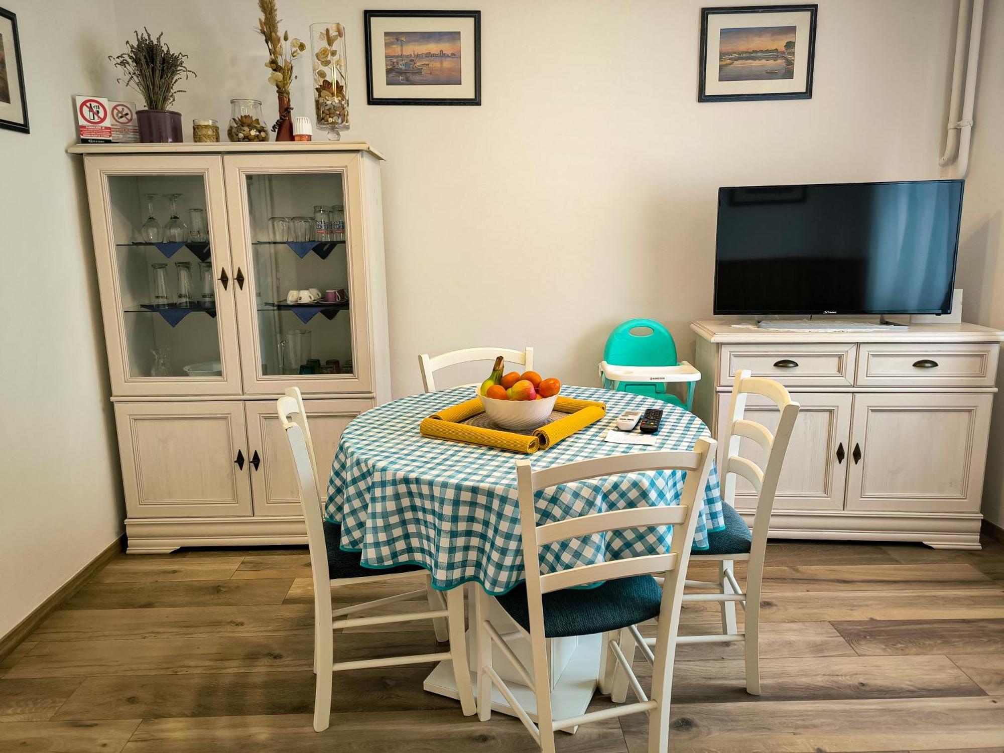 Apartman Valerija 乌马格 外观 照片